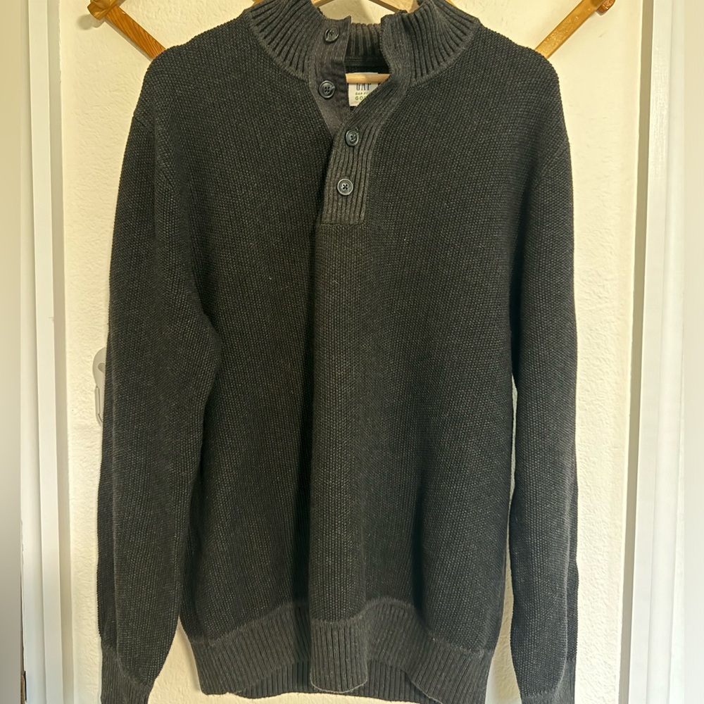 Men’s 100% Cotton Medium Gap Charcoal Sweater
